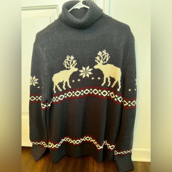 H&M Turtleneck Reindeer Sweater - Picture 3 of 4